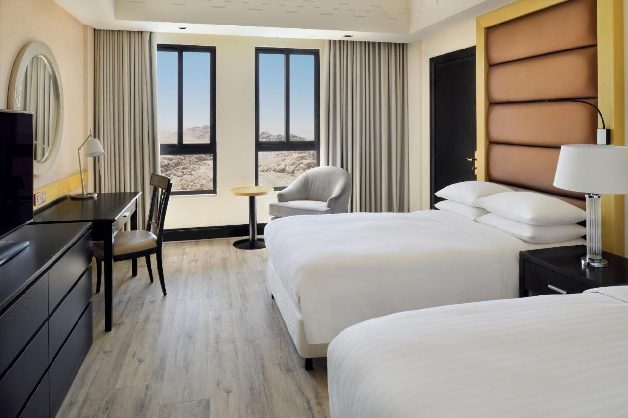 Petra Marriott Hotel Wadi Musa Buitenkant foto