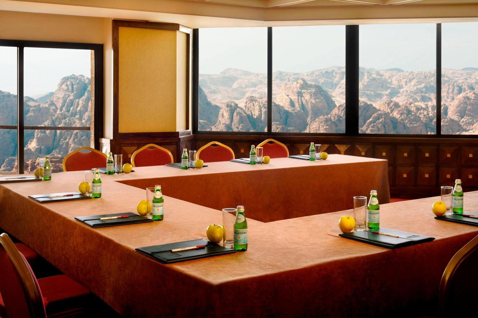 Petra Marriott Hotel Wadi Musa Buitenkant foto